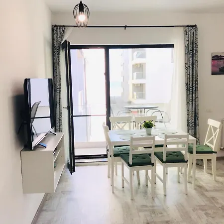 Mamaia Nord Sunny Apartment