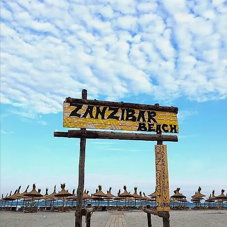 Mamaia Nord Sunny 公寓 *